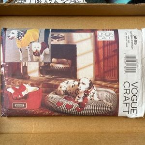 VOGUE craft Sewing Pattern 8865 Dog Accessories Complete Uncut